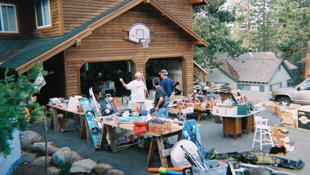 16 Tips to Get the Most Out of Your Garage Sale (+11 Things You Really