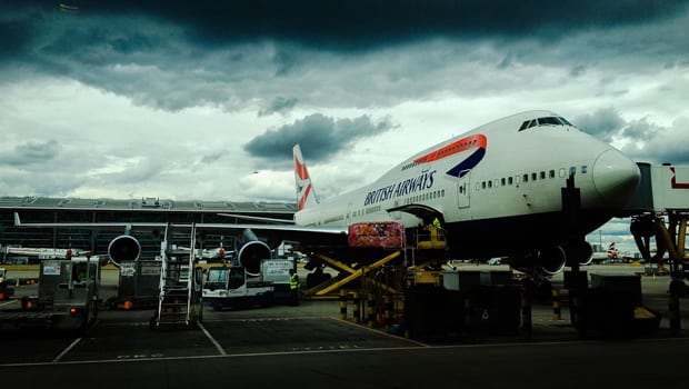British Airways Avios airplane boarding passengers