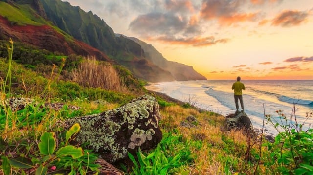 6 Ways to Enjoy Hawaii Without Going Broke