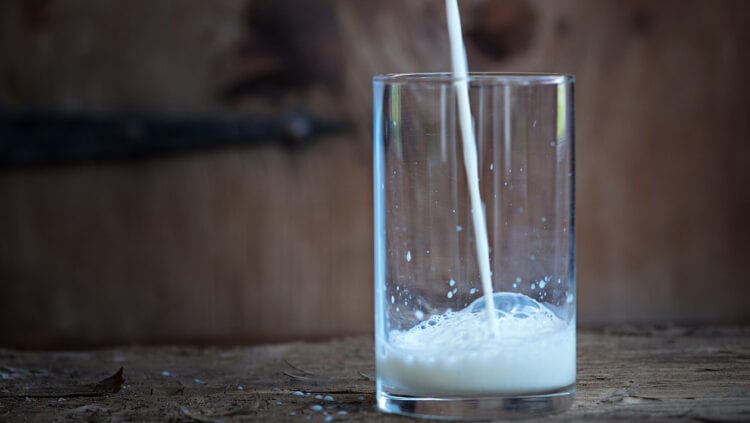 8 Things You Should ALWAYS Buy Generic