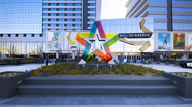 Mall of America is Closing on Thanksgiving Day. Will Big Box Retailers Follow Suit?