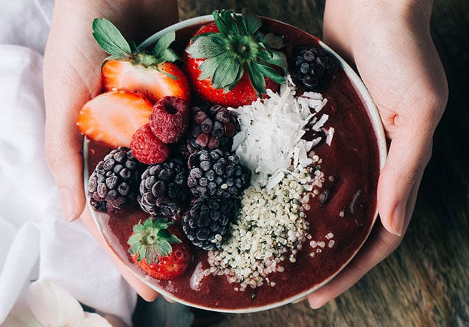 a bowl of berries, healthy and wellness military discounts
