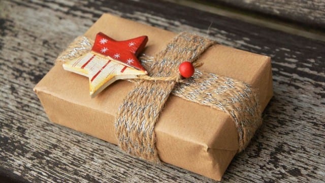 secret-santa-gifts-under-30-the-best-inexpensive-gifts