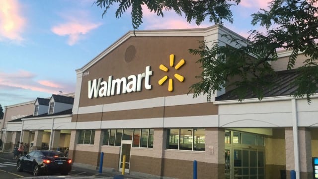 walmart open today on thanksgiving