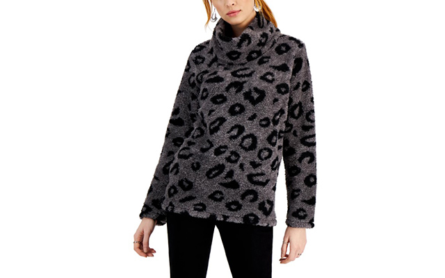 style and co fleece pullover in black leopard
