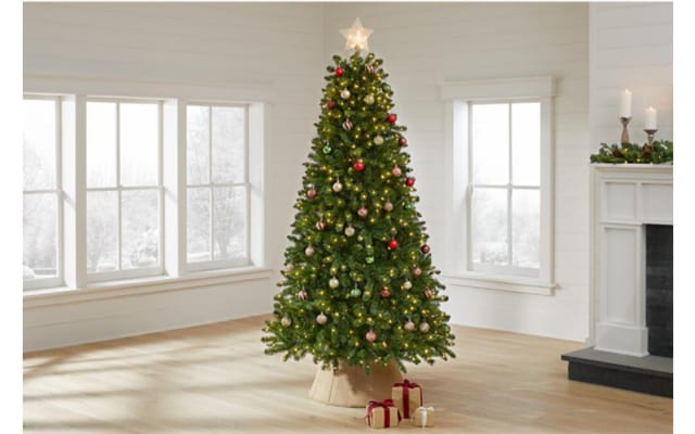 7.5′ Pre-Lit Christmas Tree at Home Depot