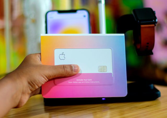 hand holding apple card